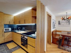 23498563-Ferienwohnung-4-Celerina/Schlarigna-300x225-5