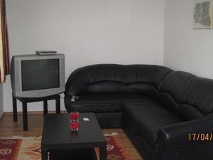 23443663-Ferienwohnung-4-Celle-300x225-5