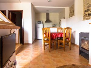 22436903-Ferienwohnung-8-Cerdeira-300x225-4