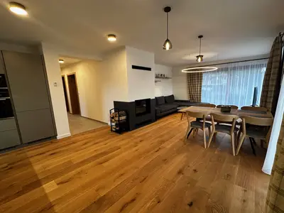 DiningRoom