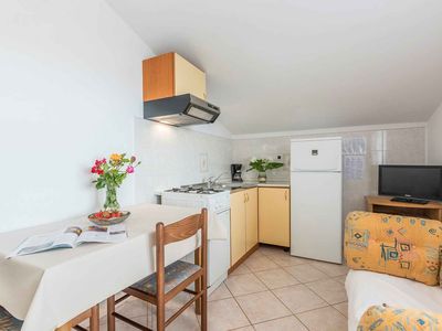 Ferienwohnung für 2 Personen (35 m²) in Červar-porat 10/10