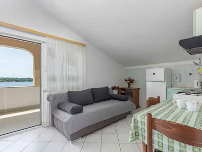 Ferienwohnung für 2 Personen (35 m²) in Červar-porat 1/10