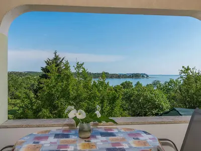 Ferienwohnung für 4 Personen (65 m²) in Červar-porat 2/10