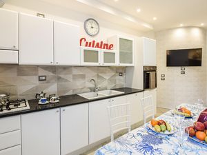 24002409-Ferienwohnung-7-Cervia-300x225-3