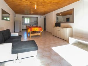 23739949-Ferienwohnung-2-Cervione-300x225-4