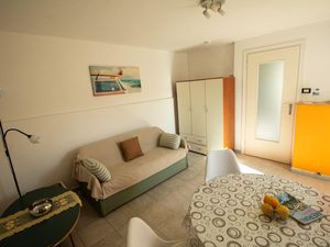 24049430-Ferienwohnung-4-Cervo-300x225-5