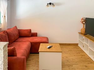 24043852-Ferienwohnung-4-Cesarica-300x225-3