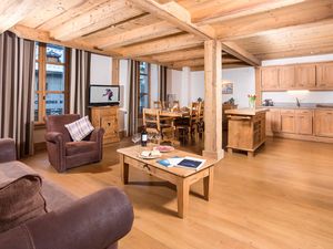 23297510-Ferienwohnung-6-Chamonix-Mont-Blanc-300x225-1