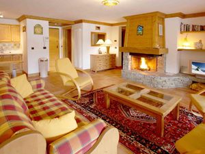 23297885-Ferienwohnung-8-Chamonix-Mont-Blanc-300x225-0