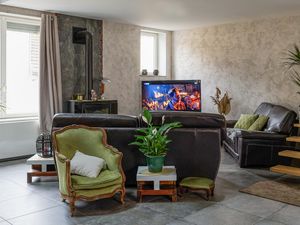 24004186-Ferienwohnung-6-Champagnole-300x225-0