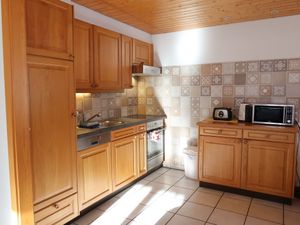 23842946-Ferienwohnung-7-Champéry-300x225-5