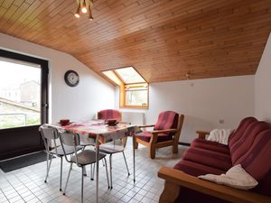 19339000-Ferienwohnung-2-Champlon-300x225-1