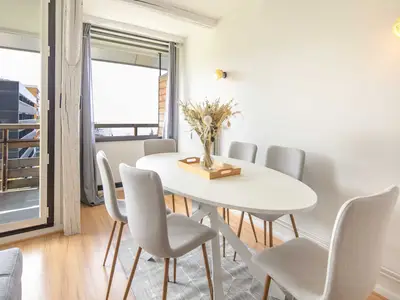 DiningRoom