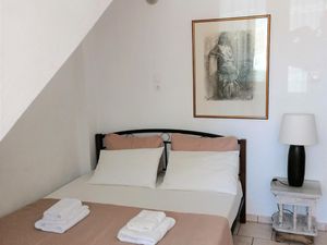 22441065-Ferienwohnung-3-Chania-300x225-5