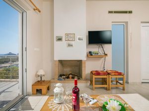 23291835-Ferienwohnung-4-Chania-300x225-5