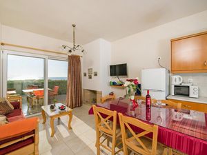 23291833-Ferienwohnung-6-Chania-300x225-5