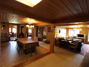 18612857-Ferienwohnung-10-Château-D'Oex-300x225-3