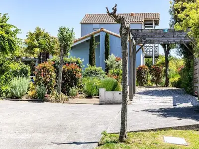 Ferienwohnung für 8 Personen (95 m²) in Château-dʼOlonne 1/10