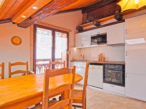 24053473-Ferienwohnung-8-Châtel-300x225-5