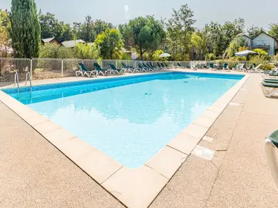 PoolOfHouse