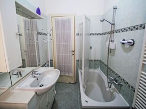 23839085-Ferienwohnung-5-Chiavari-300x225-1