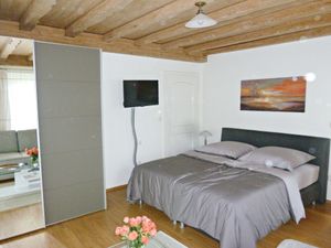 21728421-Ferienwohnung-2-Chieming-300x225-4