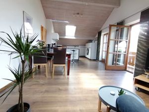 22486359-Ferienwohnung-4-Chieming-300x225-3