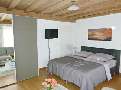 Kombinierter Schlaf- und Wohnraum
