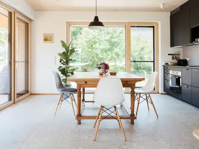 Fewo Max - Küche und Esstisch