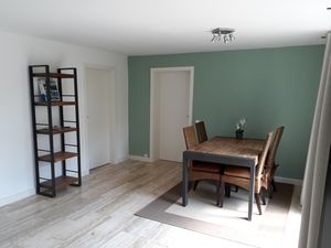 22019345-Ferienwohnung-2-Chieming-300x225-5