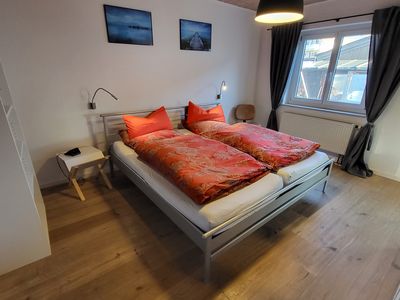 Hauptschlafzimmer mit Doppelbett