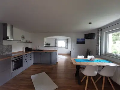 Küche und Essbereich