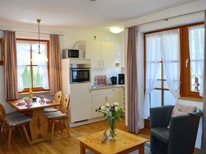 23694902-Ferienwohnung-4-Chieming-300x225-4