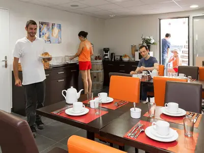 DiningRoom