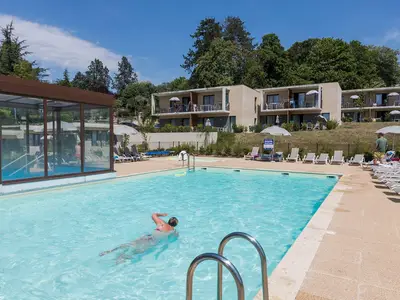 PoolOfHouse