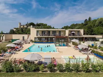 PoolOfHouse