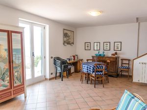 23167927-Ferienwohnung-12-Cipressa-300x225-4