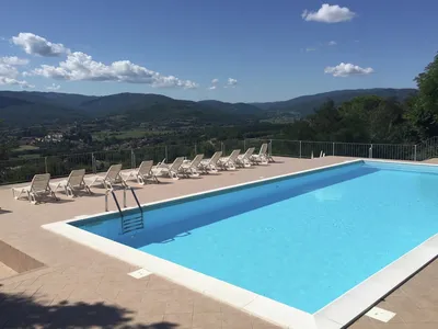 PoolOfHouse