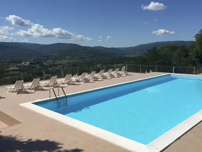 PoolOfHouse