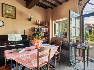 DiningRoom