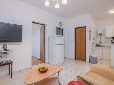 Ferienwohnung für 4 Personen (72 m²) in Čižići 8/10