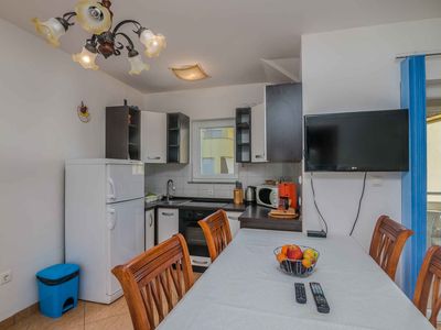 Ferienwohnung für 4 Personen (55 m²) in Čižići 8/10