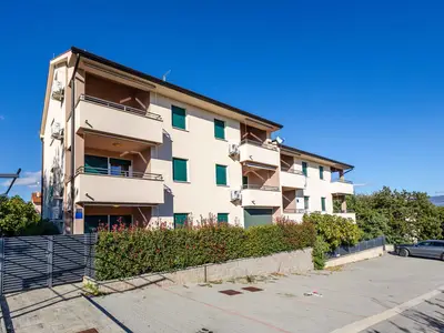 Ferienwohnung für 4 Personen (55 m²) in Čižići 1/10