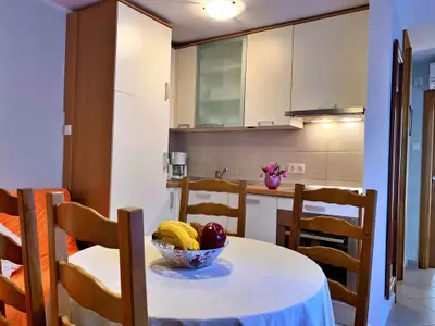 Ferienwohnung für 4 Personen (43 m²) in Čižići 9/10