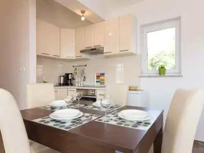 Ferienwohnung für 4 Personen (40 m²) in Čižići 6/10