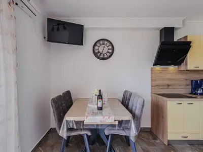 Ferienwohnung für 4 Personen (55 m²) in Čižići 4/10