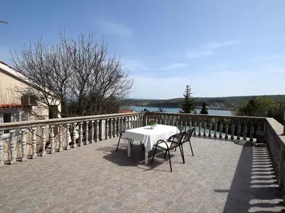 Ferienwohnung für 4 Personen (35 m²) in Čižići 2/10