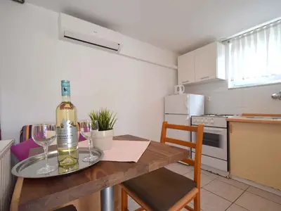 Ferienwohnung für 3 Personen (30 m²) in Čižići 9/10
