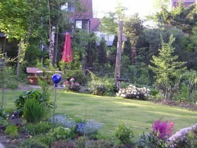 Garten. Garten vor der Terrasse der Ferienwohnung