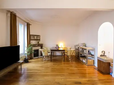 DiningRoom